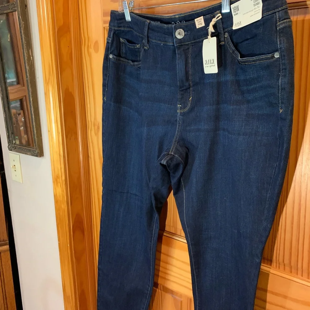 a.n.a Dark Blue Mid-Rise Curvy Skinny Jeans - Picture 2 of 6